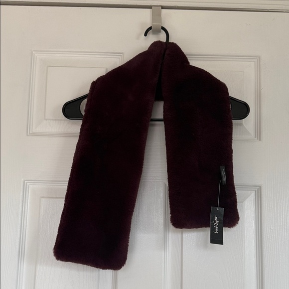 Elegant Merlot Faux Fur Scarf by Lord & Taylor NWT New Scarf - Picture 5 of 14